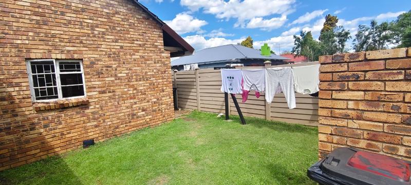 To Let 7 Bedroom Property for Rent in Die Bult North West